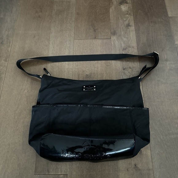 Kate Spade New York Black Tote Bag Nylon Zipper Pockets Large Tote Shoulder - Picture 1 of 5